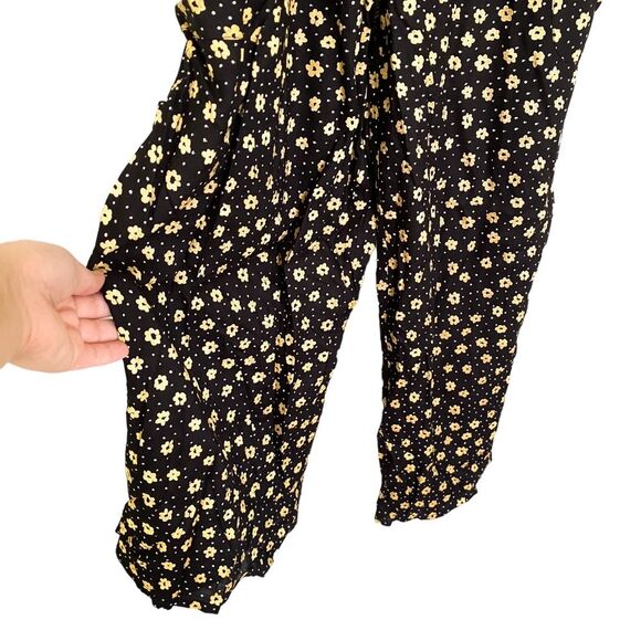 Asos Design Black Yellow Floral Sleeveless Playsuit Pocket Jumpsuit Size 4 - Picture 3 of 8